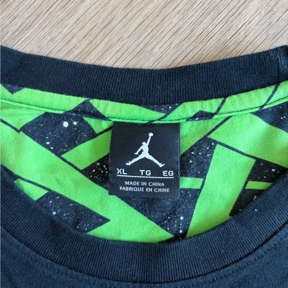 Jordan Marvin the Martian T-Shirt - Picture 5 of 5